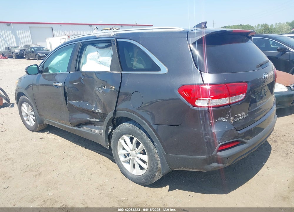 2016 KIA SORENTO VIN: 5XYPG4A38GG121650