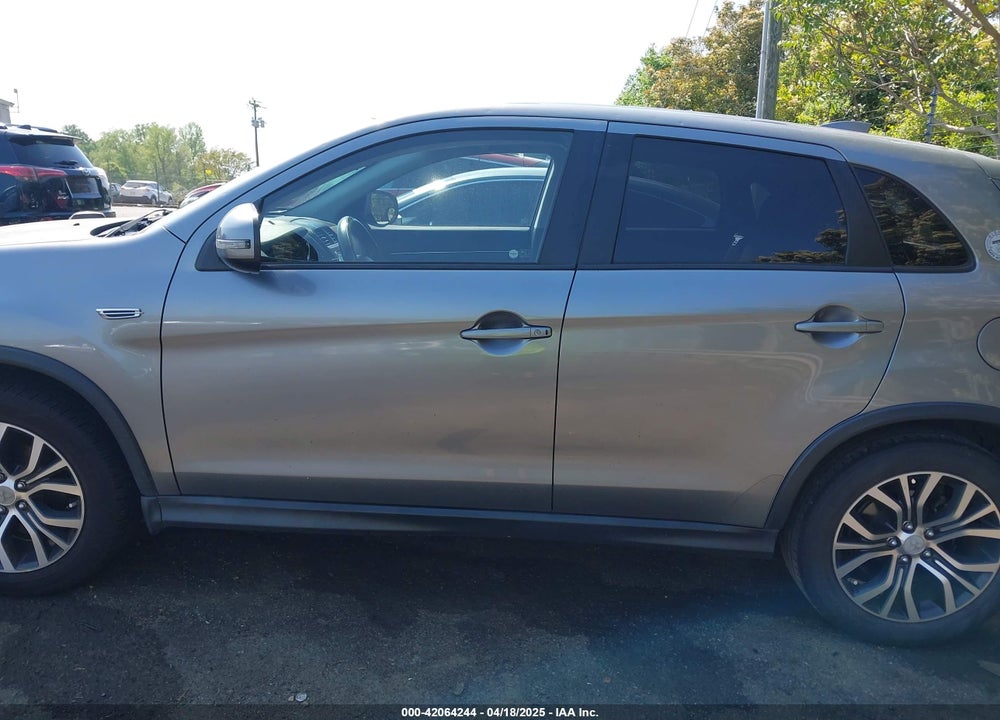 2017 MITSUBISHI OUTLANDER SPORT 2.4 SE VIN: JA4AP3AW4HZ040409