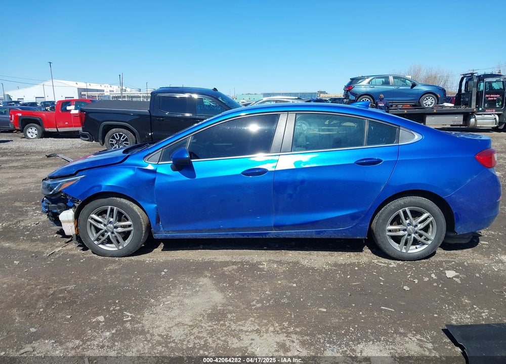 2018 CHEVROLET CRUZE VIN: 1G1BE5SM8J7105300