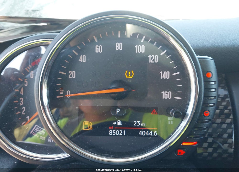 2016 MINI COOPER VIN: WMWXU3C51G2D29400