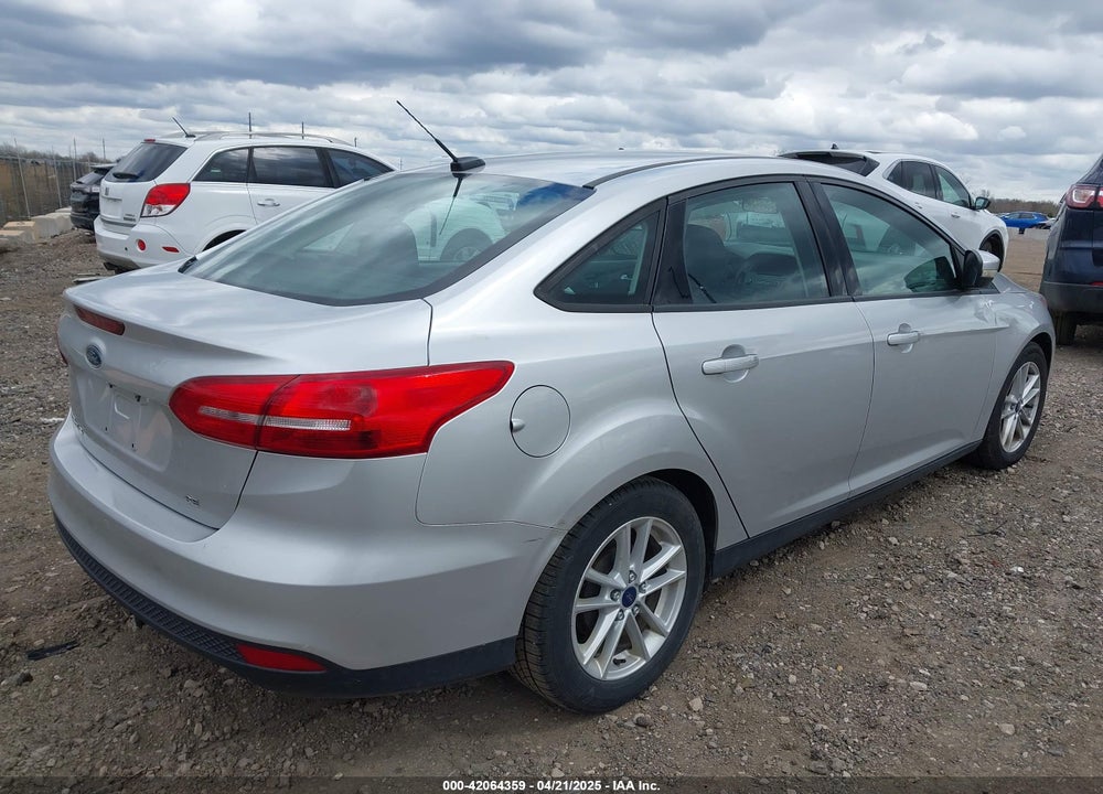 2017 FORD FOCUS SE VIN: 1FADP3F25HL328358