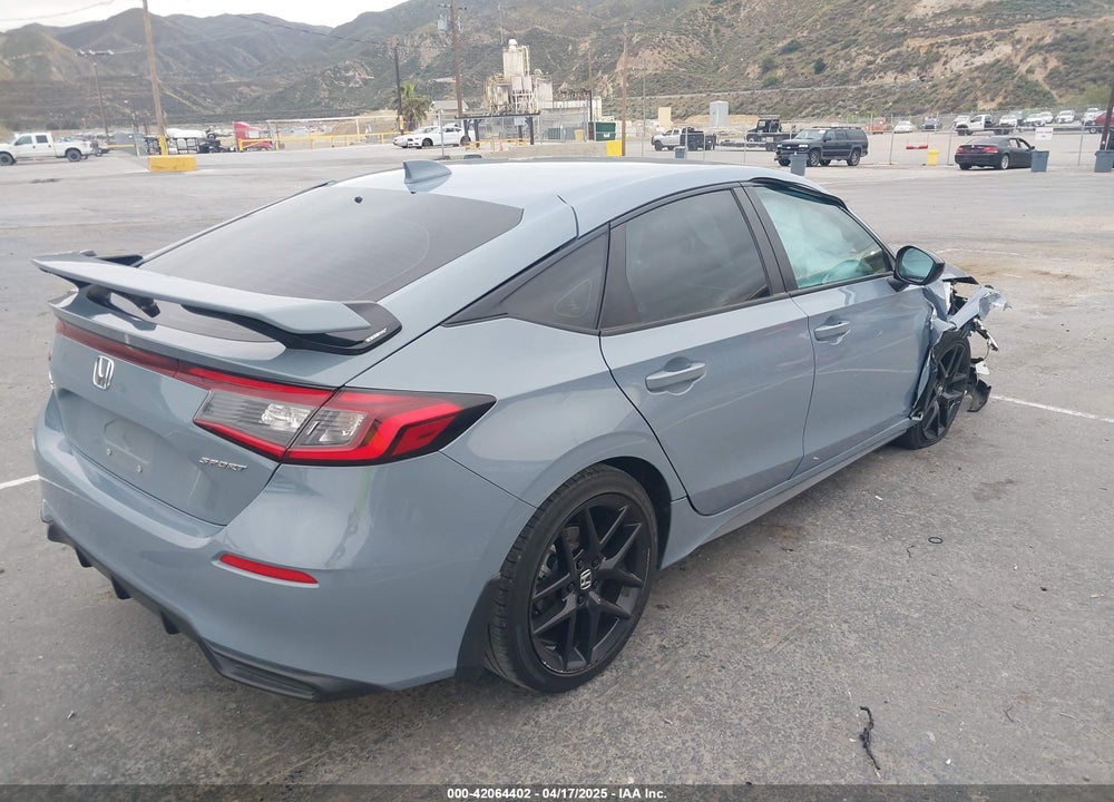 2022 HONDA CIVIC VIN: 19XFL2H82NE015153