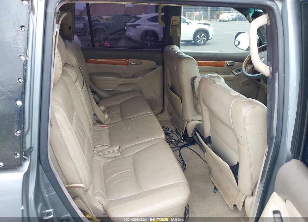 2003 LEXUS GX 470 VIN: JTJBT20X130021627