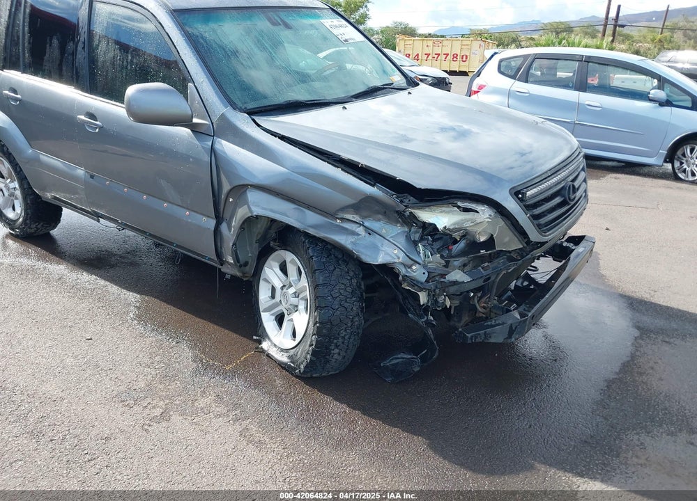 2003 LEXUS GX 470 VIN: JTJBT20X130021627