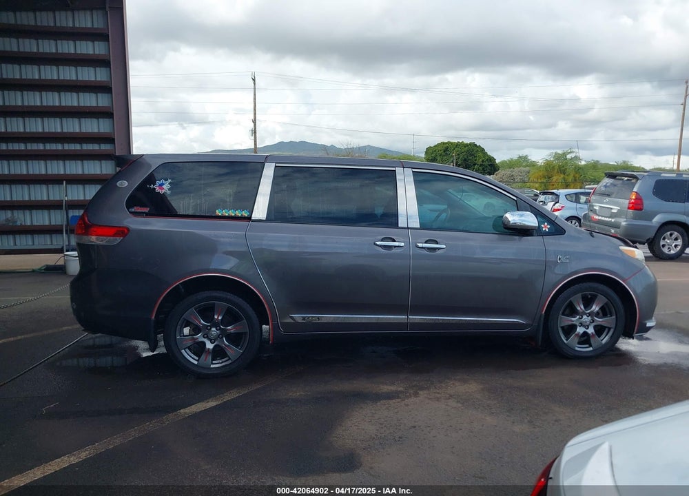 2011 TOYOTA SIENNA LE V6/LE V6 AUTO ACCESS SEAT VIN: 5TDKK3DC9BS091956