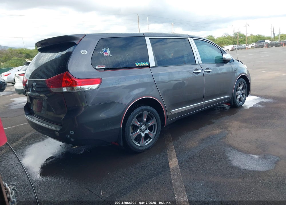 2011 TOYOTA SIENNA LE V6/LE V6 AUTO ACCESS SEAT VIN: 5TDKK3DC9BS091956