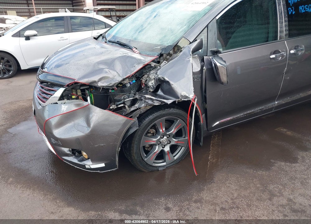 2011 TOYOTA SIENNA LE V6/LE V6 AUTO ACCESS SEAT VIN: 5TDKK3DC9BS091956