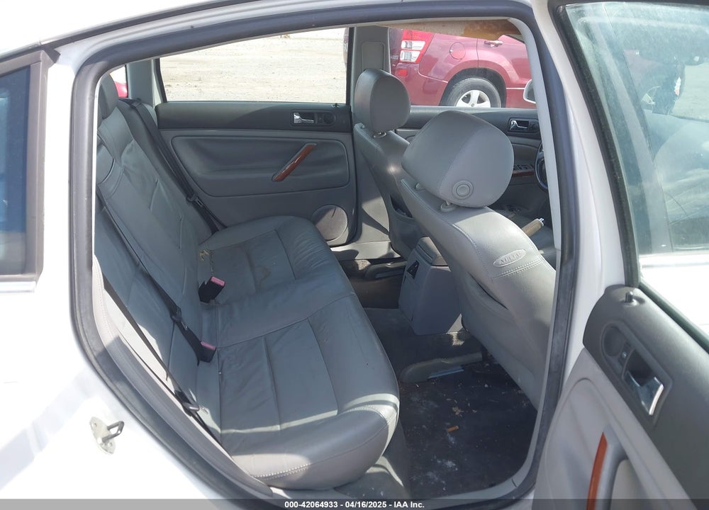 2004 VOLKSWAGEN PASSAT GLX VIN: WVWRH63B64P150935
