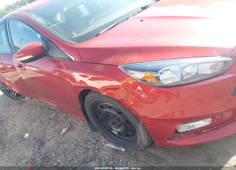 2018 FORD FOCUS VIN: 1FADP3L93JL318659