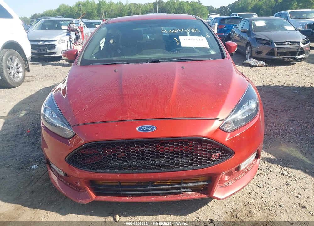 2018 FORD FOCUS VIN: 1FADP3L93JL318659