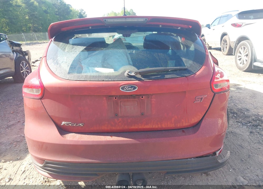 2018 FORD FOCUS VIN: 1FADP3L93JL318659