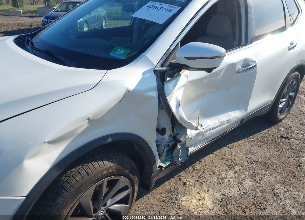 2016 NISSAN ROGUE VIN: 5N1AT2MV7GC790186