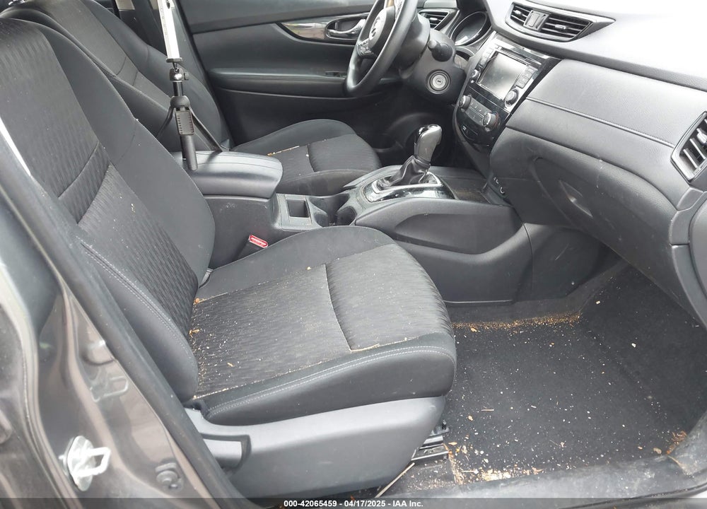 2018 NISSAN ROGUE VIN: KNMAT2MV6JP519348