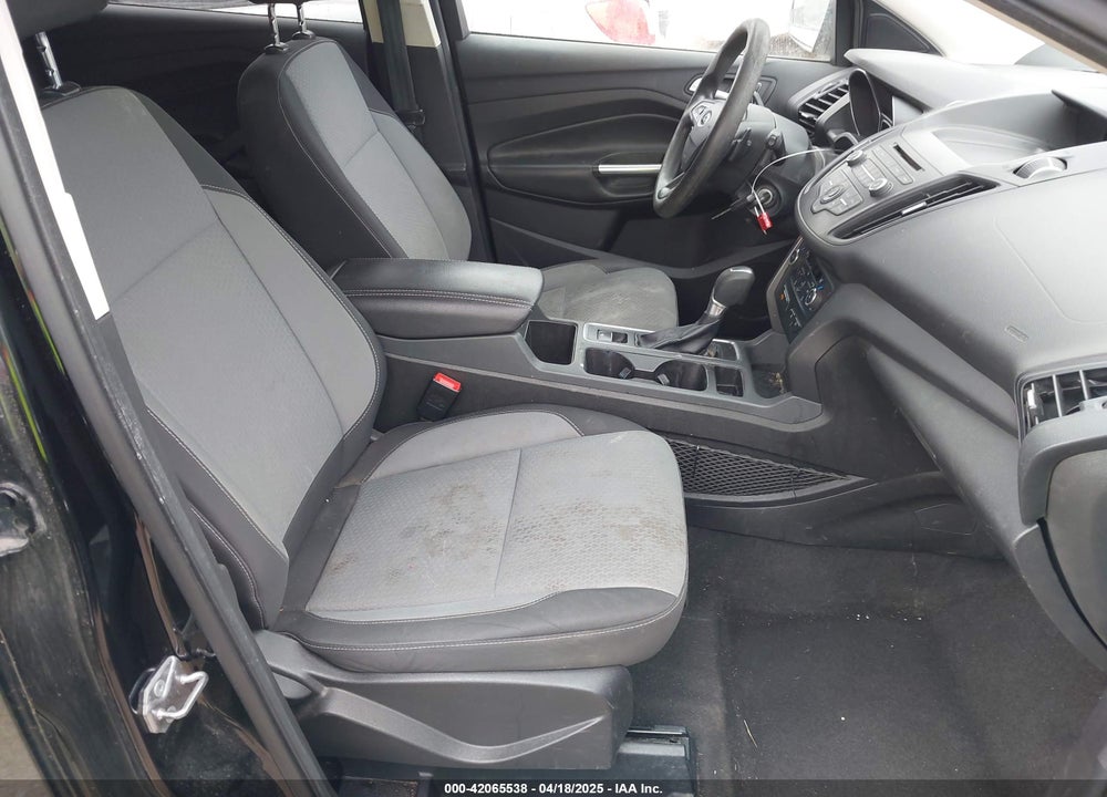 2017 FORD ESCAPE VIN: 1FMCU9GD8HUD11190
