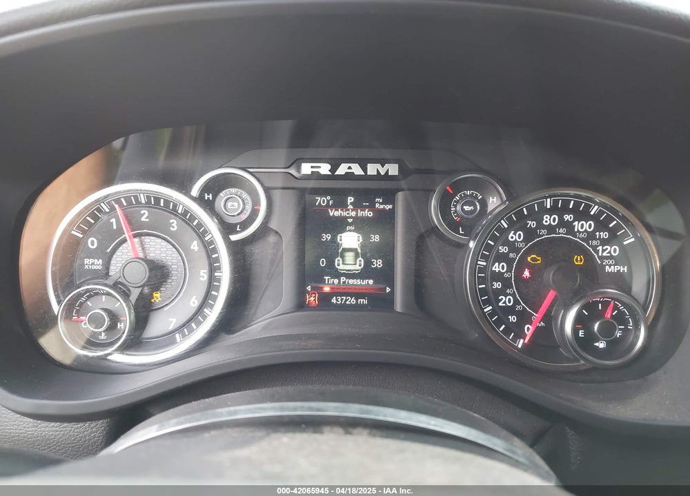 2022 RAM 1500 VIN: 1C6RREFG1NN253599