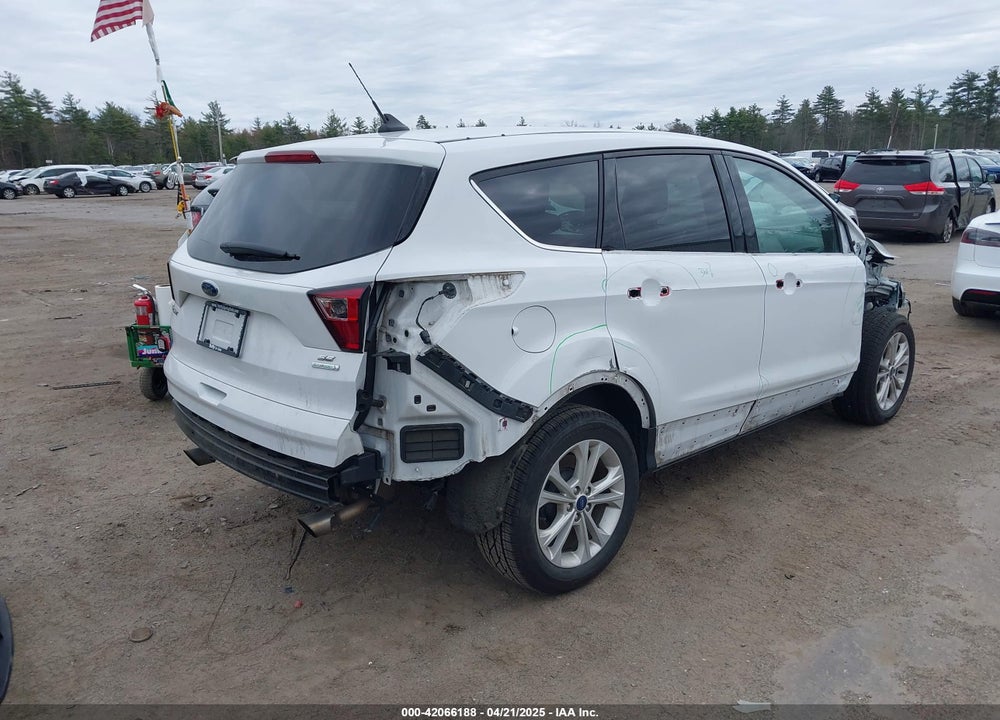 2019 FORD ESCAPE SE VIN: 1FMCU0GD4KUC35521