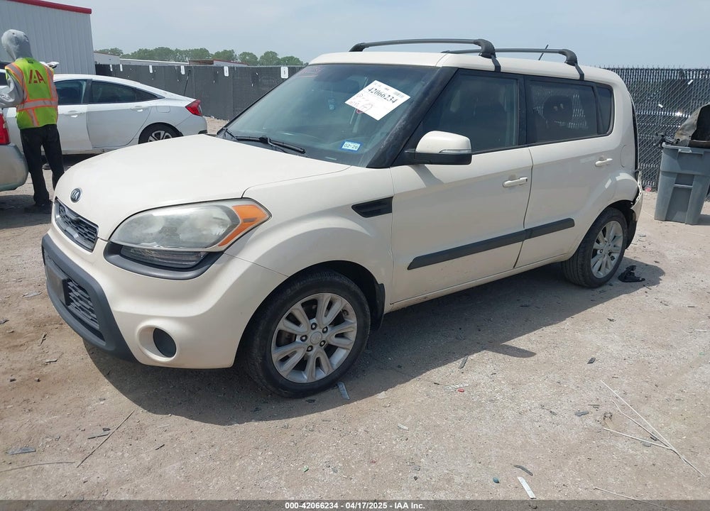 2013 KIA SOUL VIN: KNDJT2A68D7774830