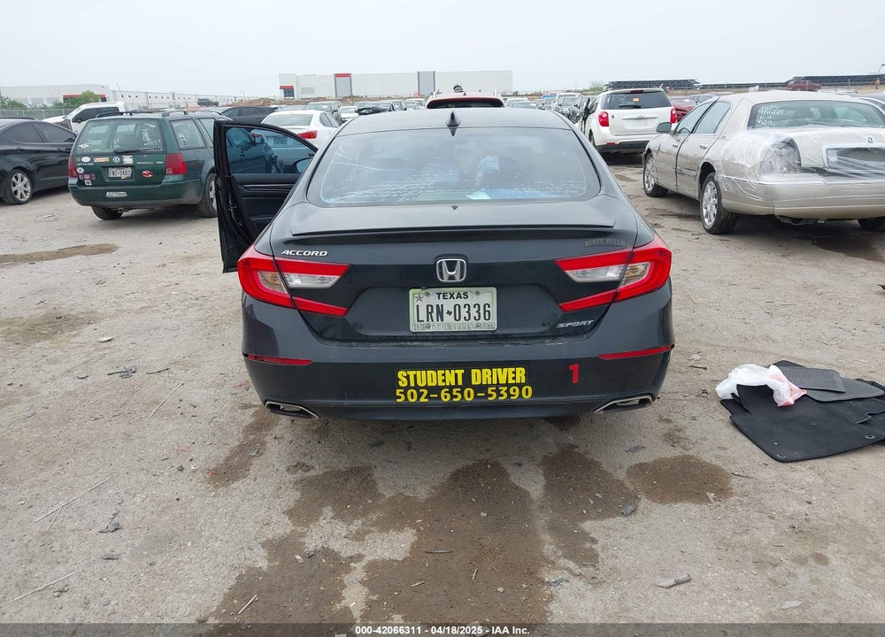 2018 HONDA ACCORD VIN: 1HGCV1F34JA267984