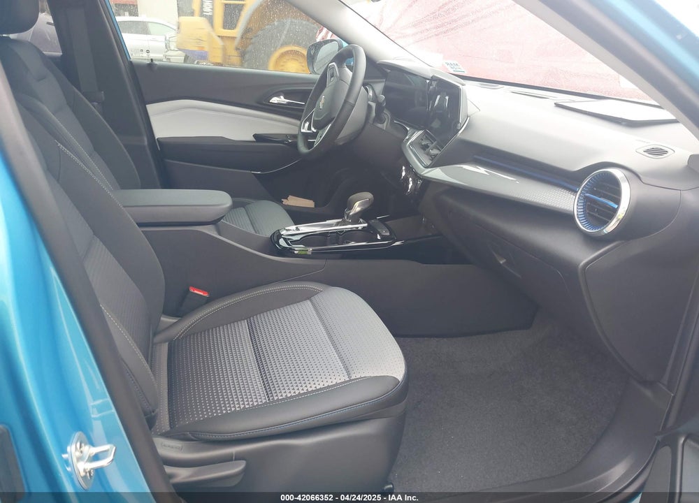 2025 CHEVROLET TRAX VIN: KL77LHEP7SC193966