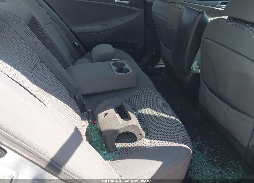 2012 HYUNDAI SONATA VIN: 5NPEB4AC6CH380114