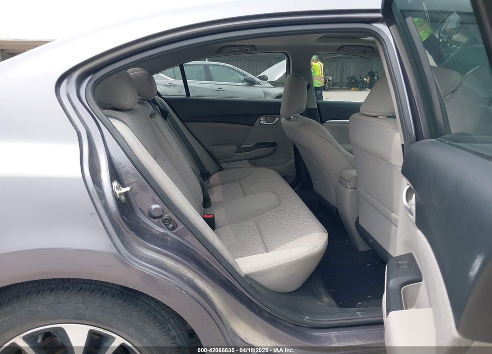 2014 HONDA CIVIC VIN: 19XFB2F82EE044917