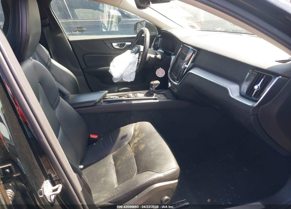 2020 VOLVO S60 T6 MOMENTUM VIN: 7JRA22TK6LG057386