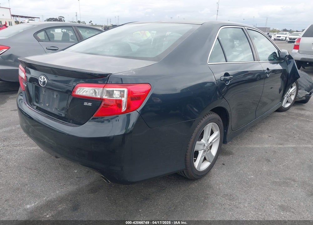 2014 TOYOTA CAMRY SE VIN: 4T1BF1FK1EU739489