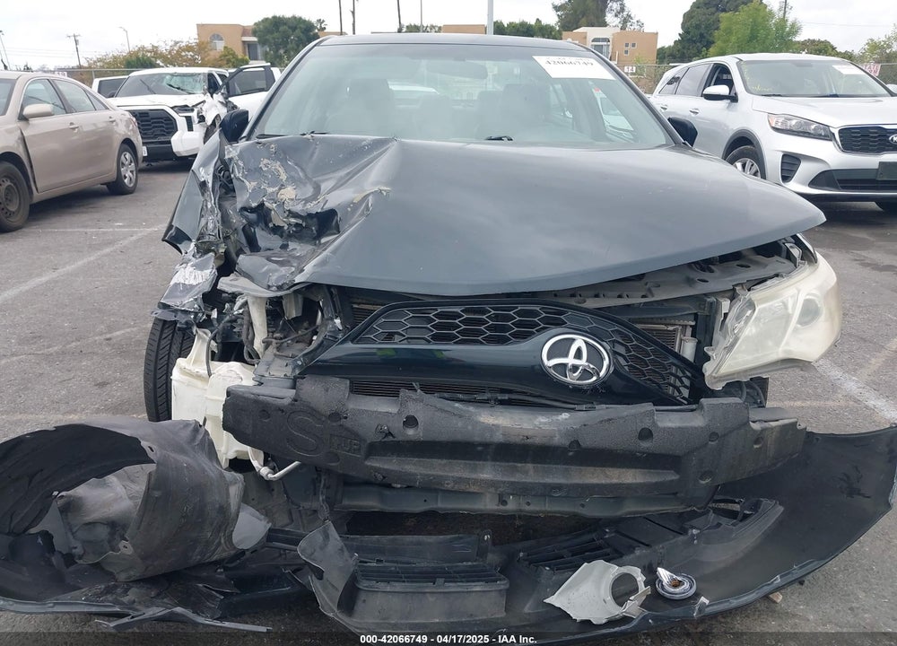 2014 TOYOTA CAMRY SE VIN: 4T1BF1FK1EU739489