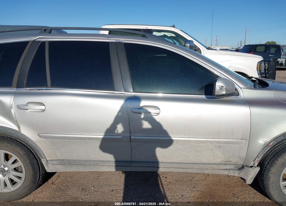 2008 VOLVO XC90 VIN: YV4CZ982381467381