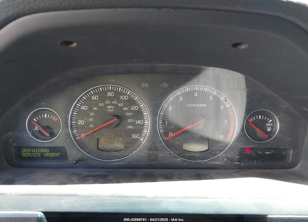 2008 VOLVO XC90 VIN: YV4CZ982381467381