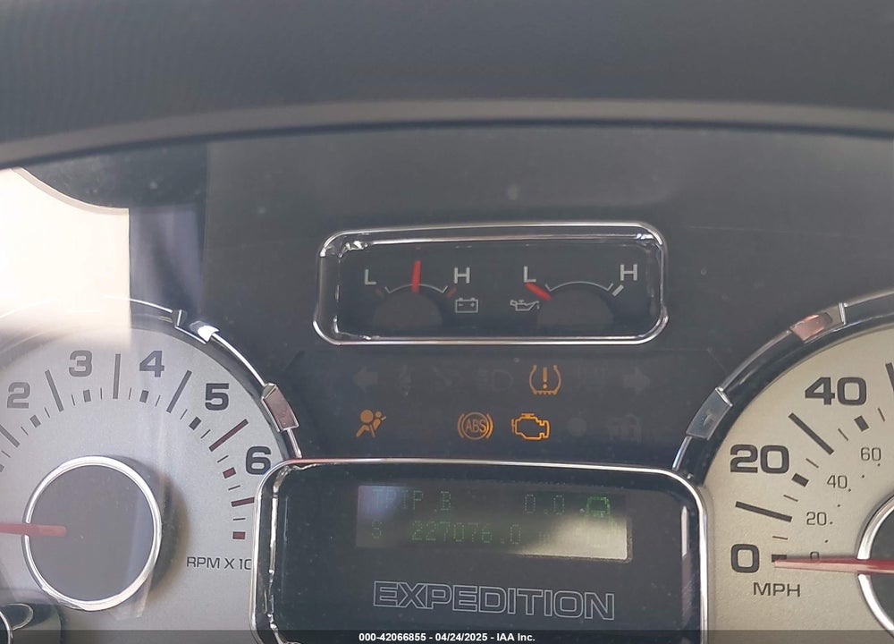 2007 FORD EXPEDITION EL VIN: 1FMFK17547LA82363