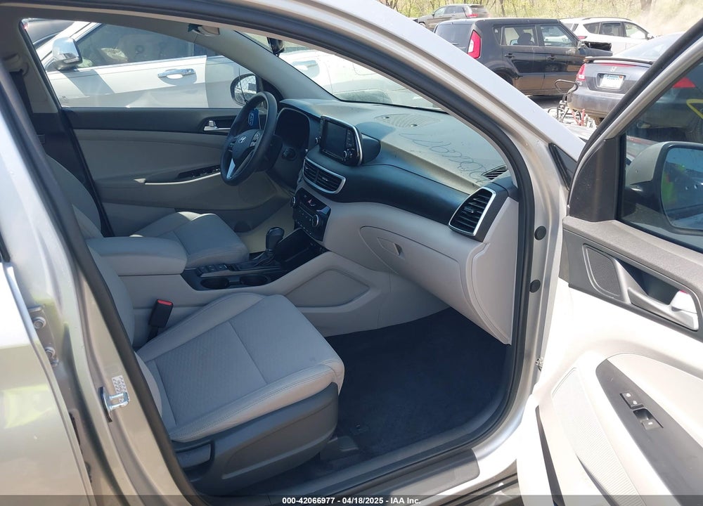 2020 HYUNDAI TUCSON VALUE VIN: KM8J3CA45LU226316