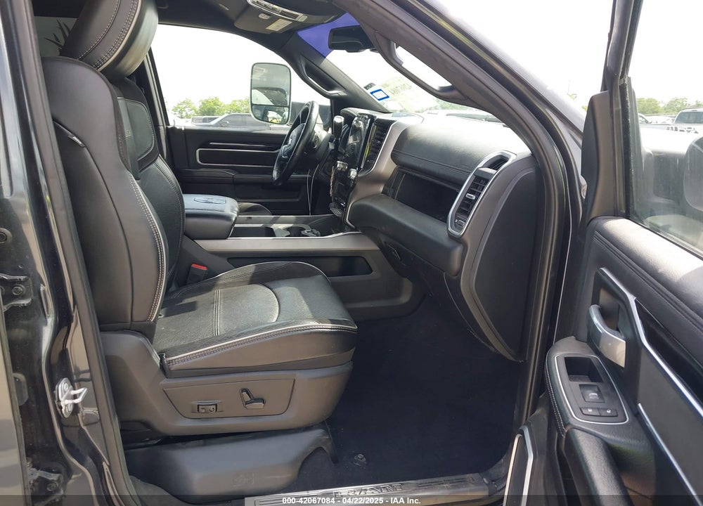2020 RAM 2500 LAIE  4X4 6'4 BOX VIN: 3C6UR5FL7LG192773