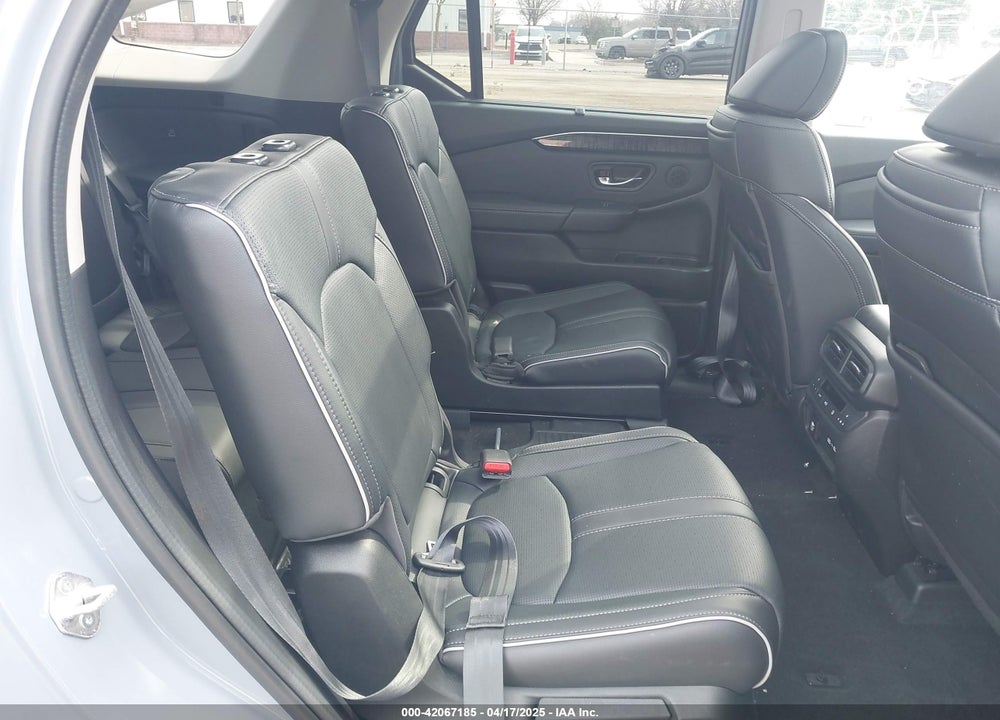 2023 HONDA PILOT VIN: 5FNYG1H8XPB042394