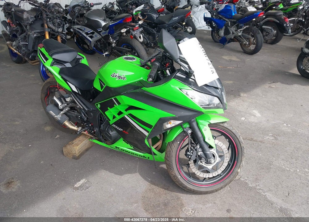 2014 KAWASAKI EX300 B VIN: JKAEX8B10EA008665