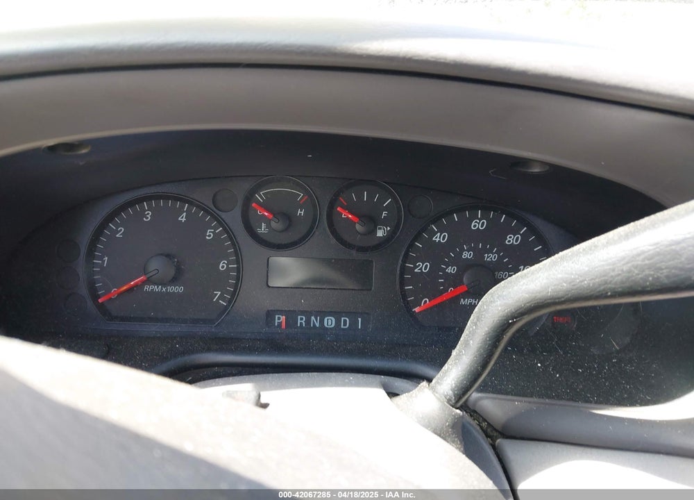 2005 FORD TAURUS SE VIN: 1FAFP53U25A283476