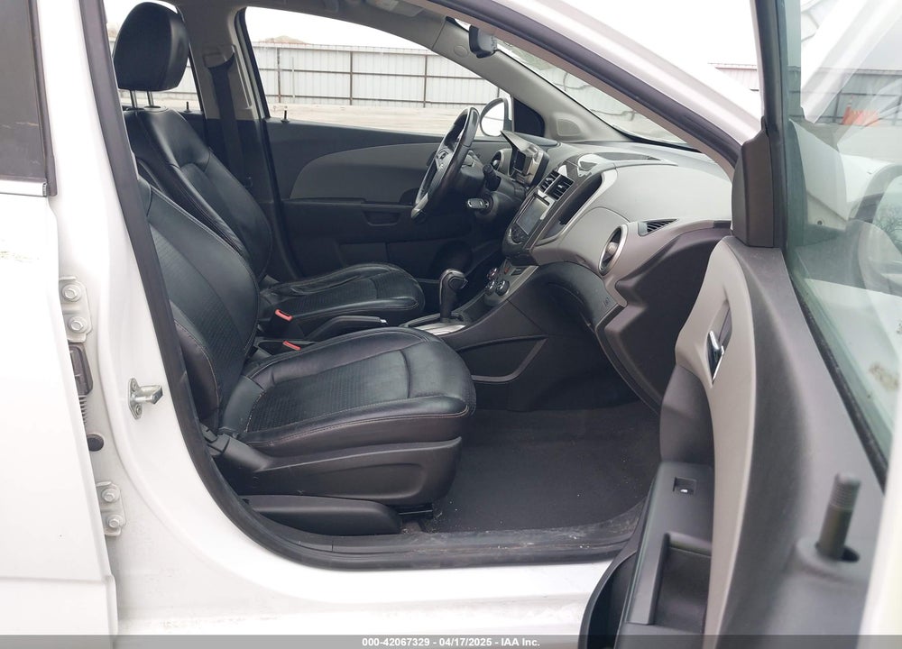 2015 CHEVROLET SONIC LTZ AUTO VIN: 1G1JE6SB4F4208061