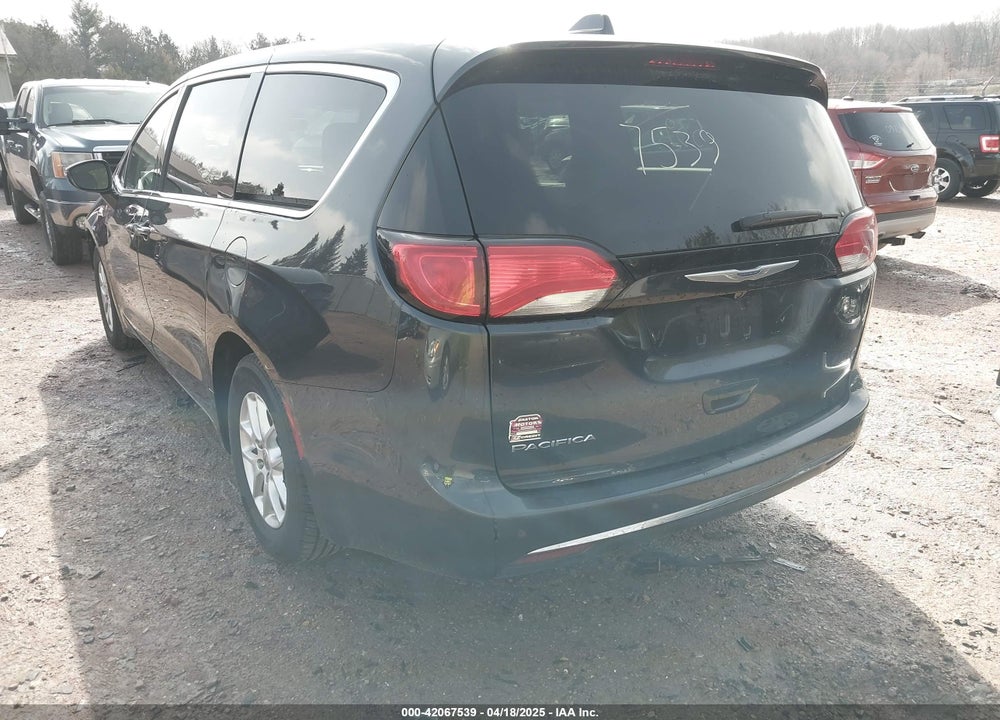 2020 CHRYSLER PACIFICA TOURING VIN: 2C4RC1FG7LR185392