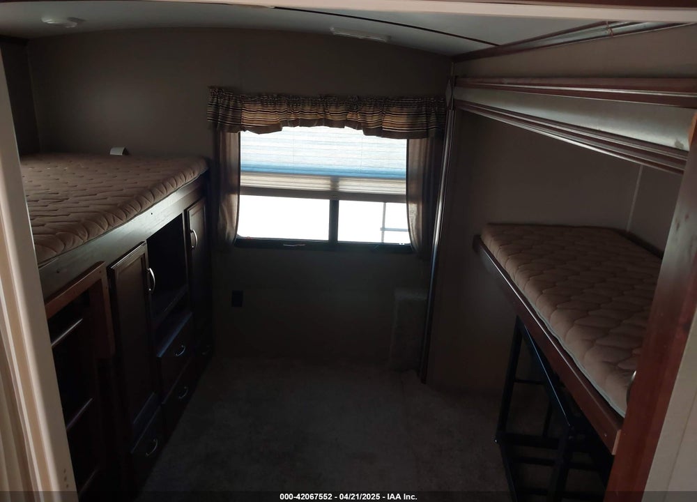2015 KEYSTONE OUTBACK 323BH VIN: 4YDT32325FB453764