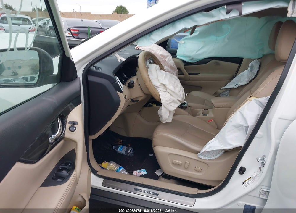 2015 NISSAN ROGUE VIN: 5N1AT2MT2FC882237