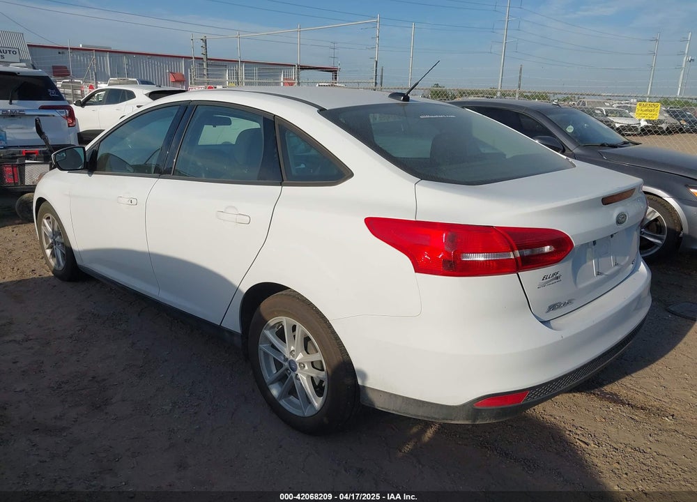2018 FORD FOCUS SE VIN: 1FADP3F23JL328462