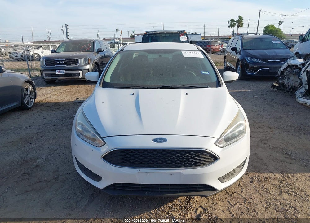 2018 FORD FOCUS SE VIN: 1FADP3F23JL328462