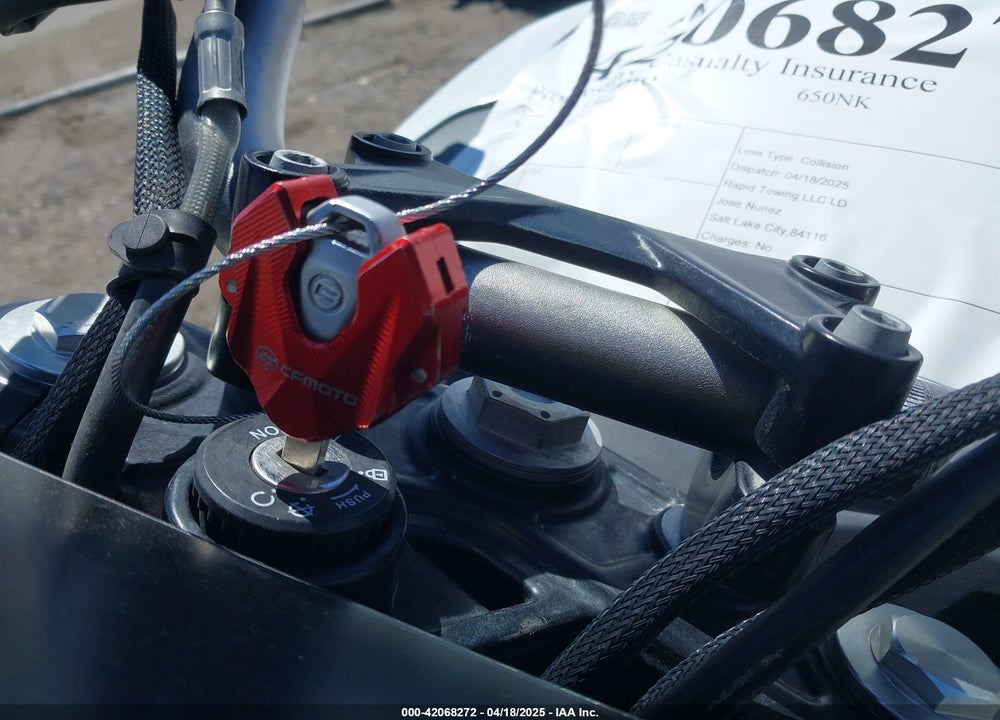 2022 CF MOTO 650NK VIN: LCEPEVLB4N6000713