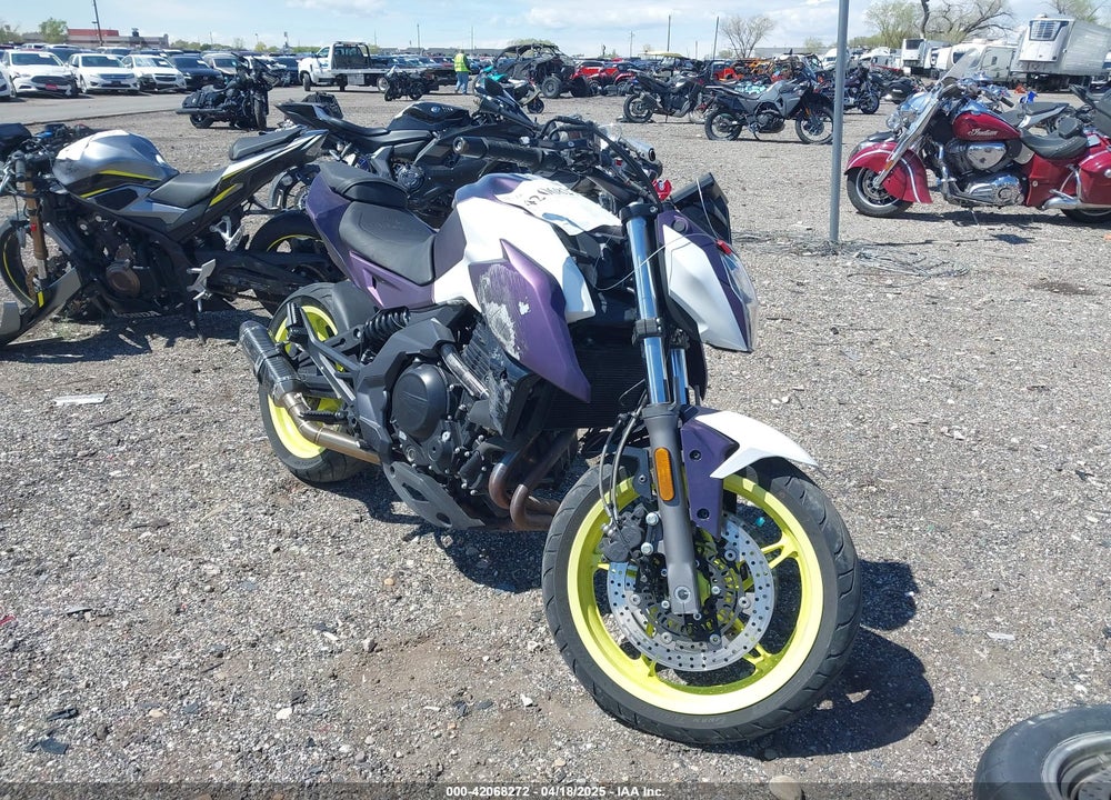 2022 CF MOTO 650NK VIN: LCEPEVLB4N6000713