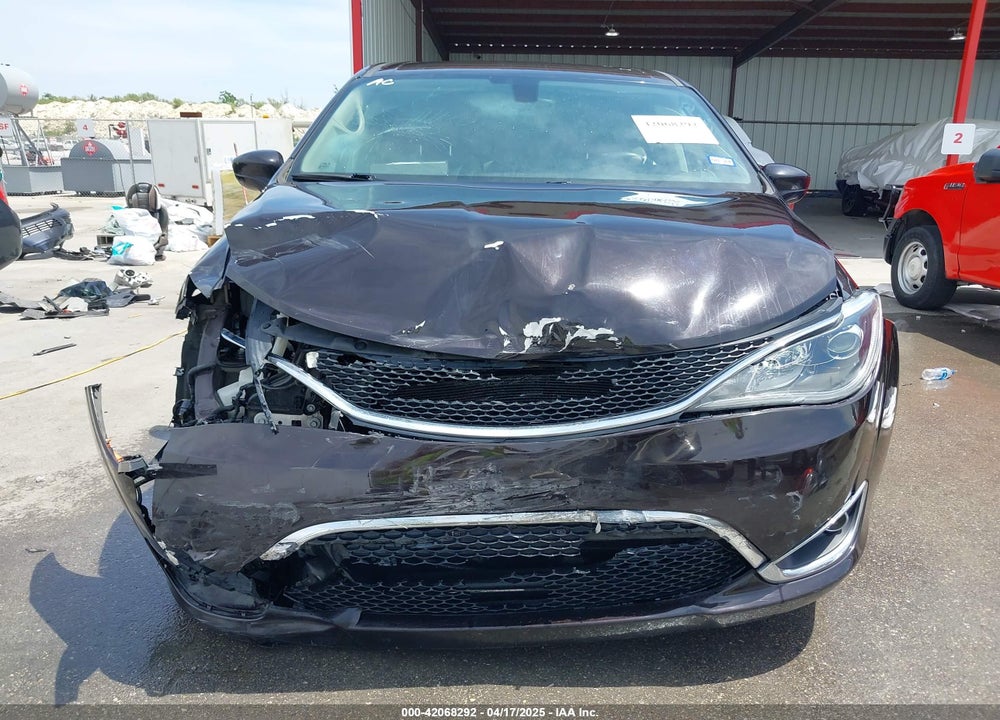 2018 CHRYSLER PACIFICA TOURING PLUS VIN: 2C4RC1FG6JR112415