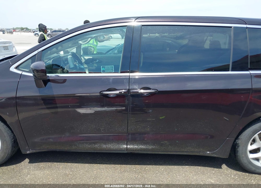 2018 CHRYSLER PACIFICA TOURING PLUS VIN: 2C4RC1FG6JR112415