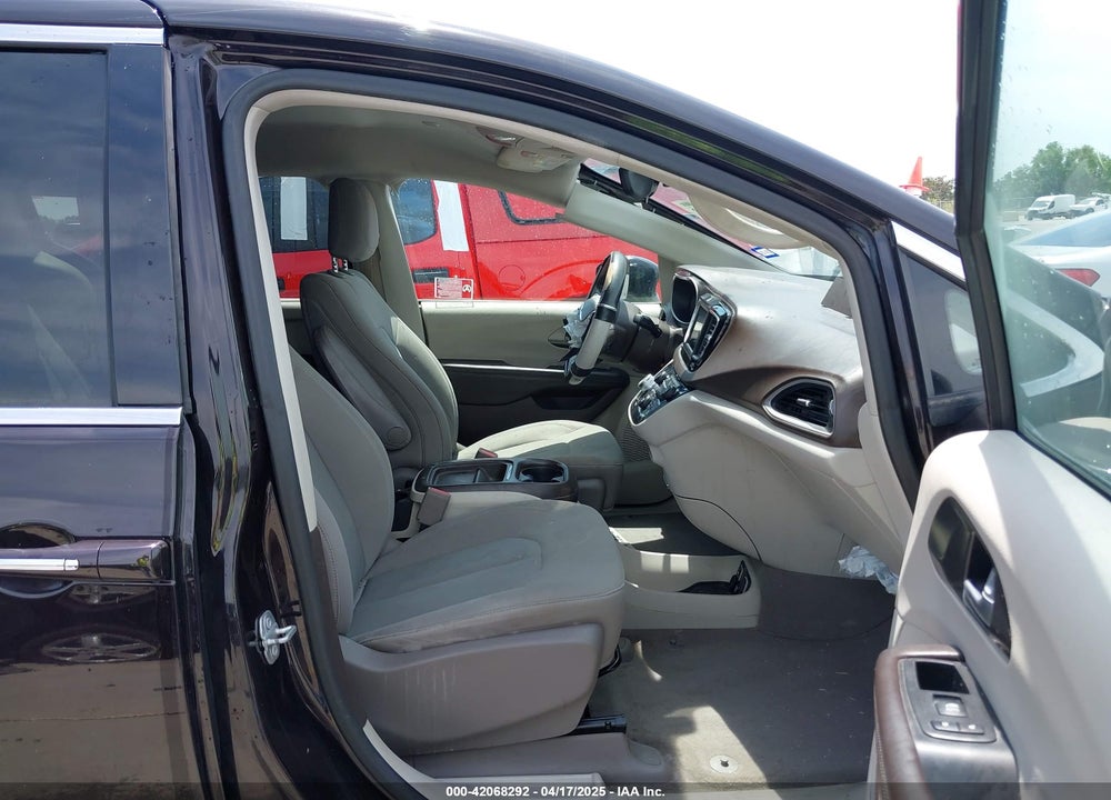 2018 CHRYSLER PACIFICA TOURING PLUS VIN: 2C4RC1FG6JR112415