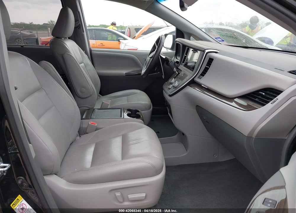 2017 TOYOTA SIENNA VIN: 5TDYZ3DC6HS809199