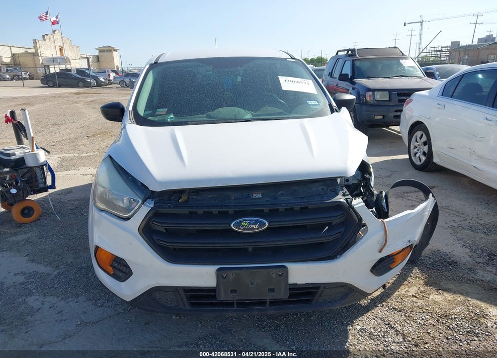 2017 FORD ESCAPE S VIN: 1FMCU0F7XHUC10112