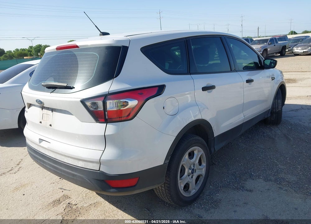 2017 FORD ESCAPE S VIN: 1FMCU0F7XHUC10112